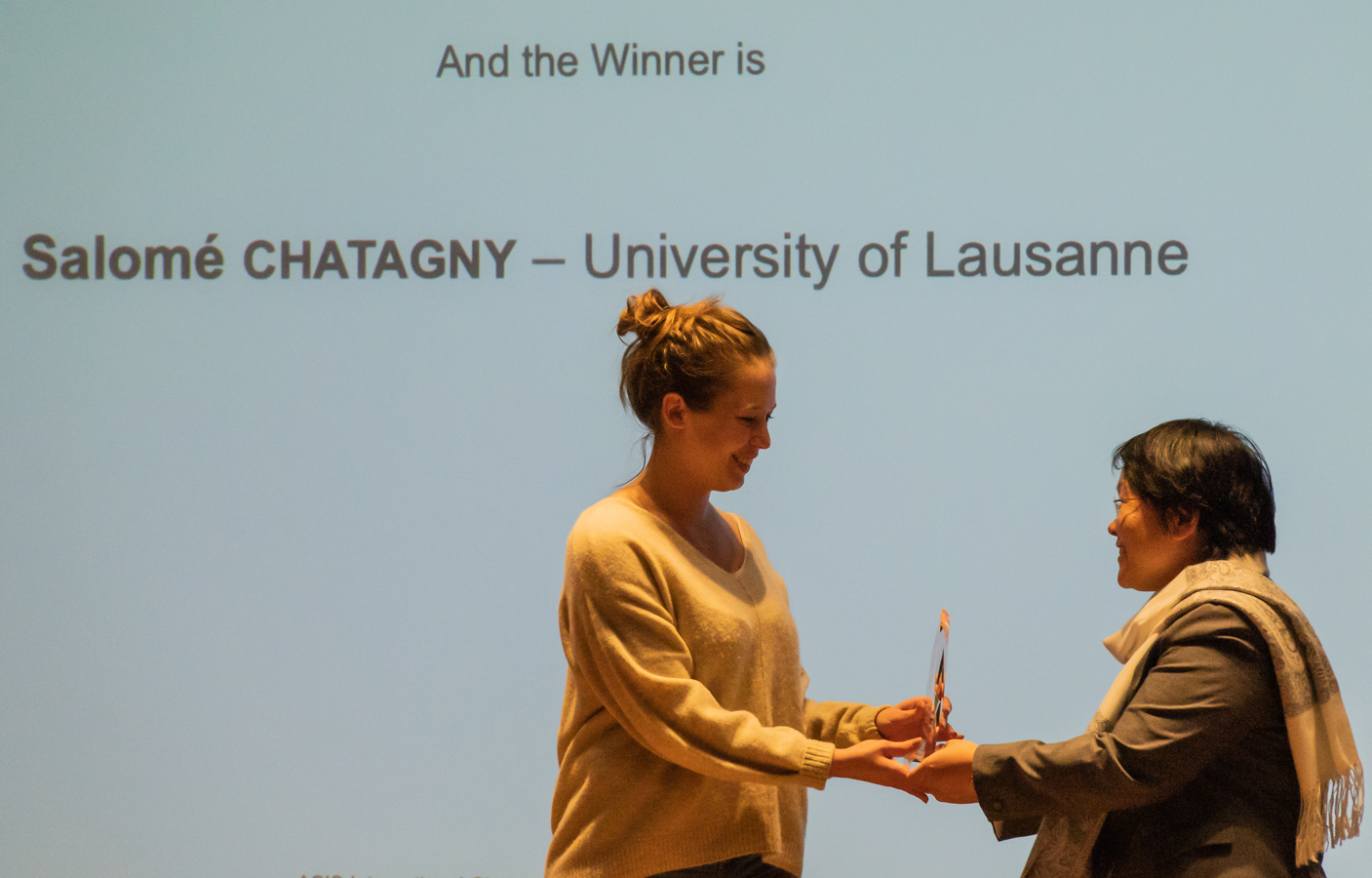 Presentation Young Professional Award 2016 02 S5V5370